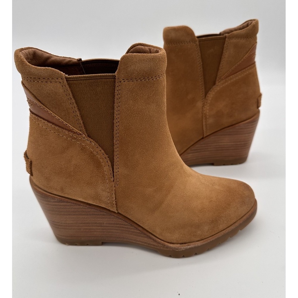Sorel Joan Uptown Boots Women's‎ Size6 Tan Suede Chelsea Wedge Ankle Booties Lug